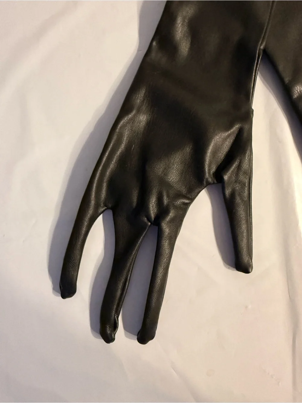 SKIMS Women Medium 2023 Faux Leather Formal Length Long Gloves Onyx Black